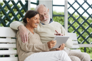 Couple looking at the best pension scheme in Germany in 2024